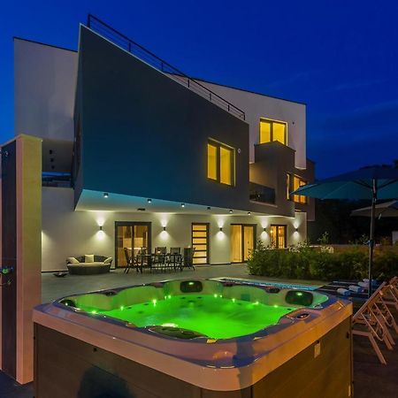 Luxury Apartment Noa Njivice Luaran gambar