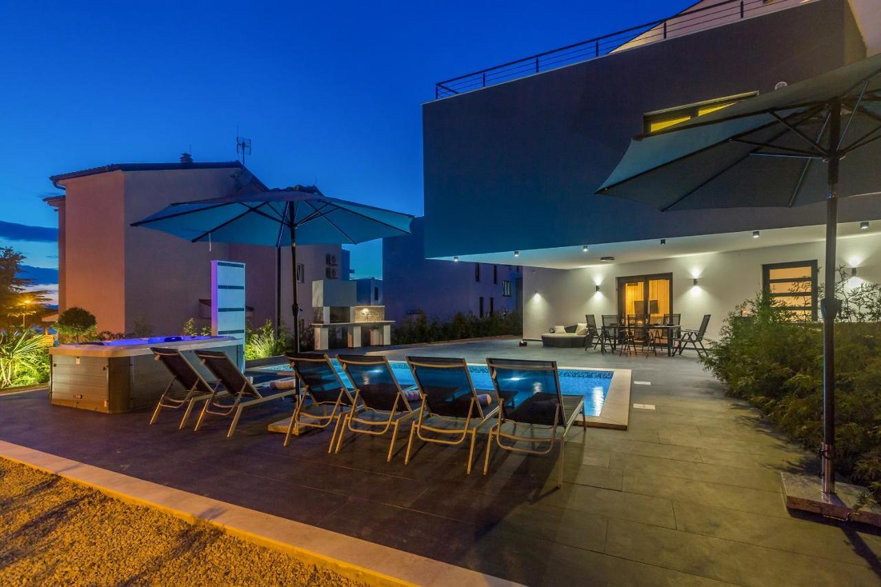 Luxury Apartment Noa Njivice Luaran gambar