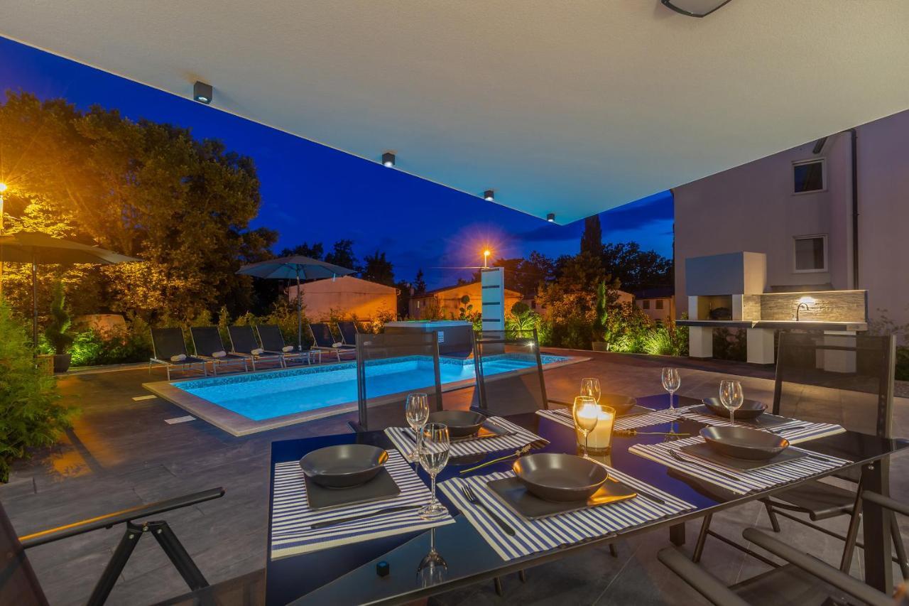 Luxury Apartment Noa Njivice Luaran gambar