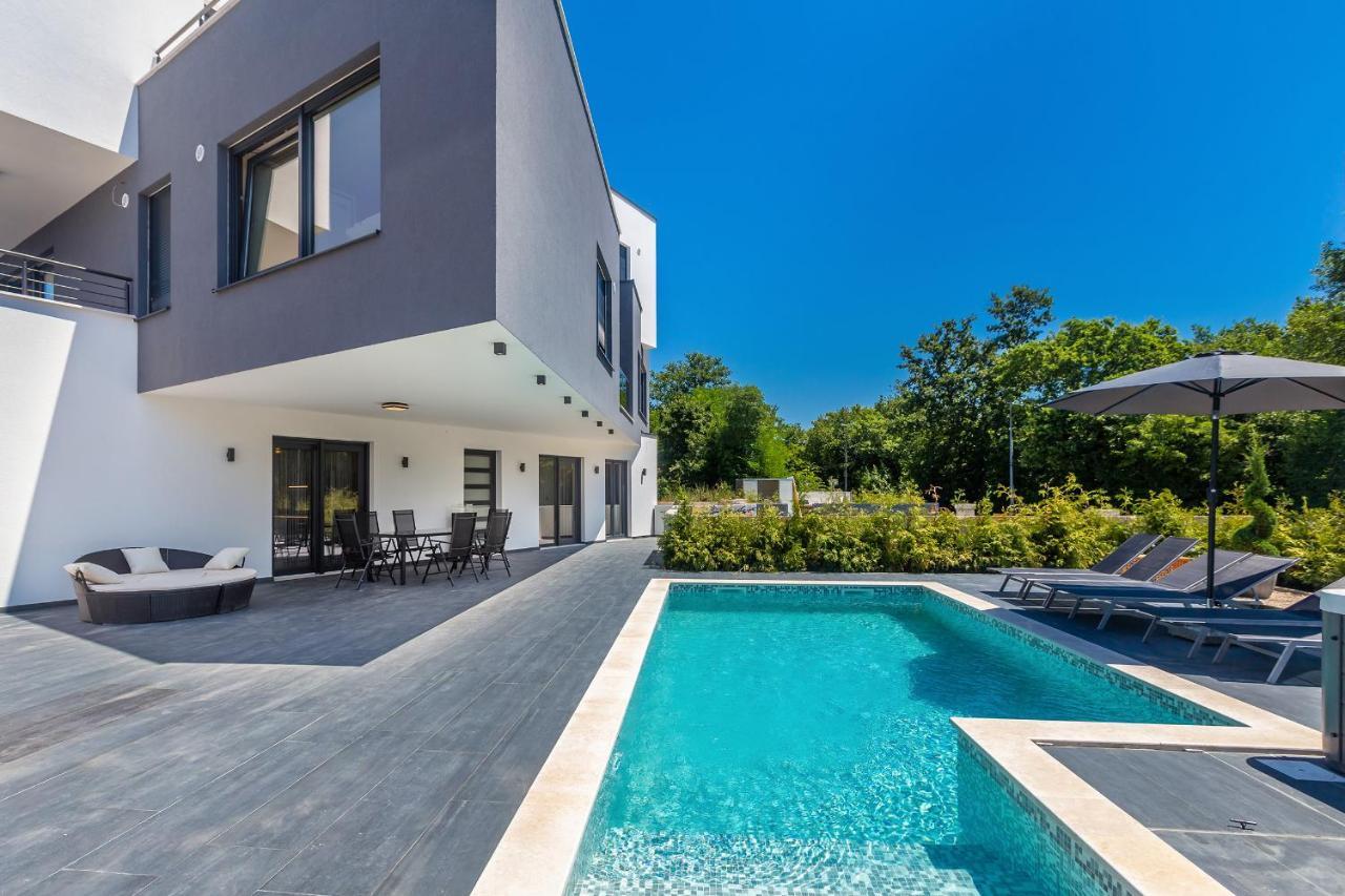 Luxury Apartment Noa Njivice Luaran gambar