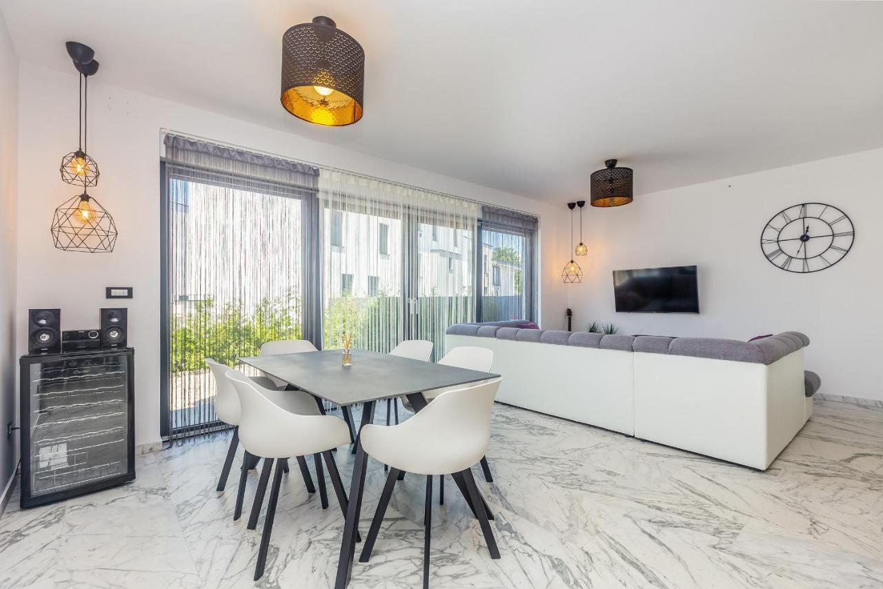 Luxury Apartment Noa Njivice Luaran gambar