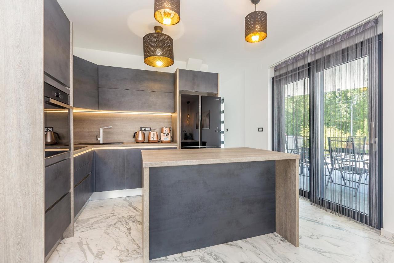 Luxury Apartment Noa Njivice Luaran gambar